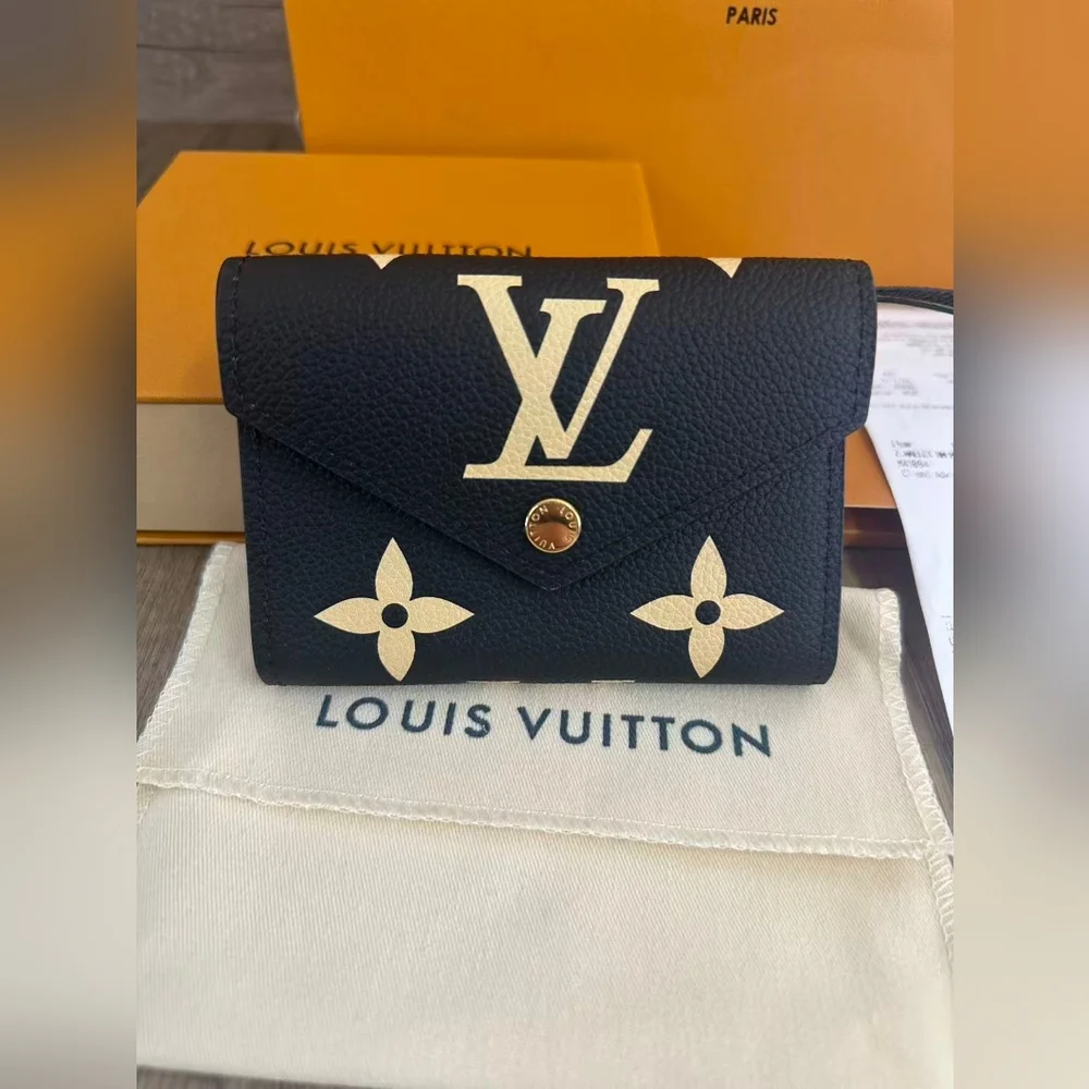 Louis Vuitton Victorine Wallet - Picture 7 of 13